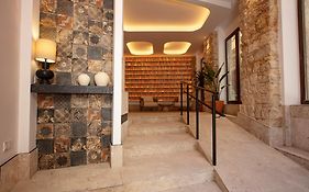 VELALMA-CERON Edificio exclusivo de apartamentos turisticos en Centro histórico-JAEN